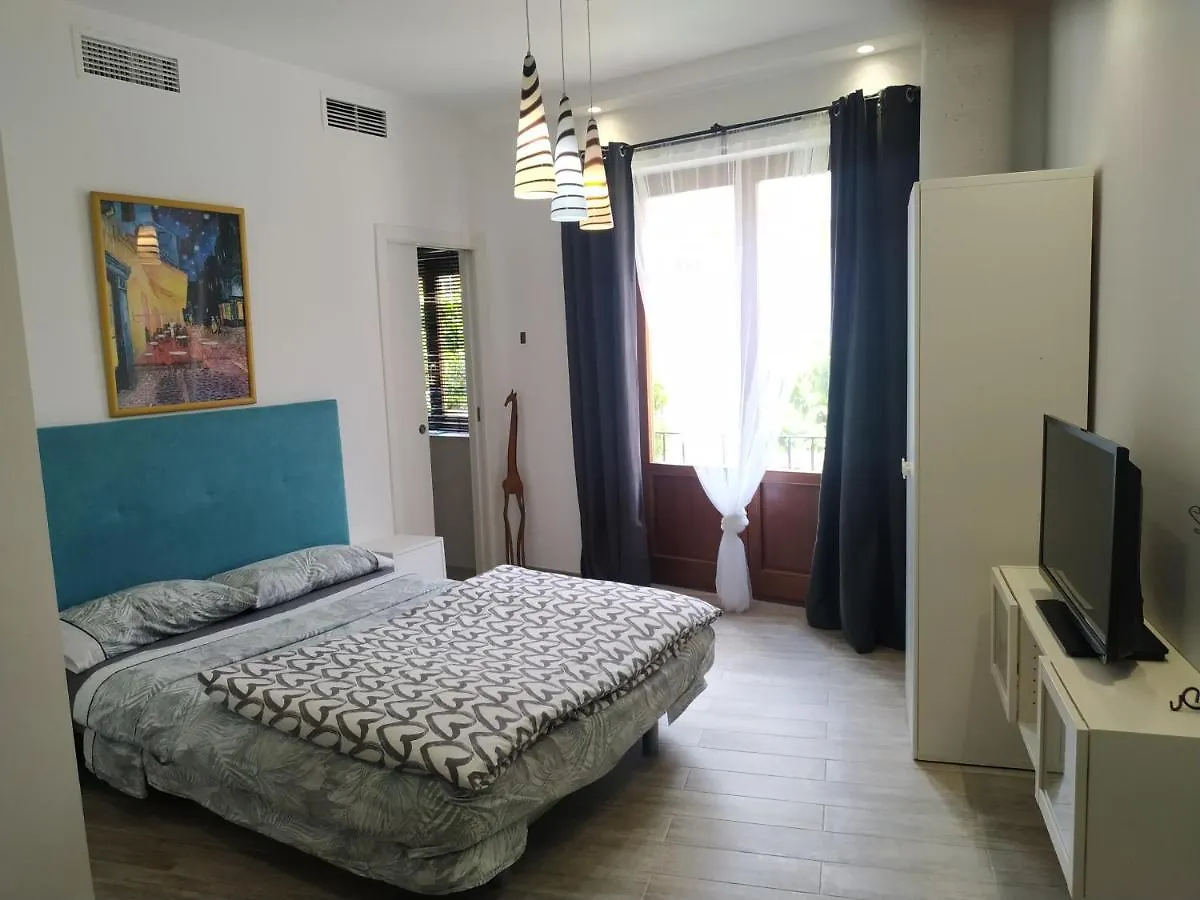 Altozano Room I, Estudio, Centro De Malaga, Gayfriendly, Wi-Fi Gratis 0*, Malaga Spain